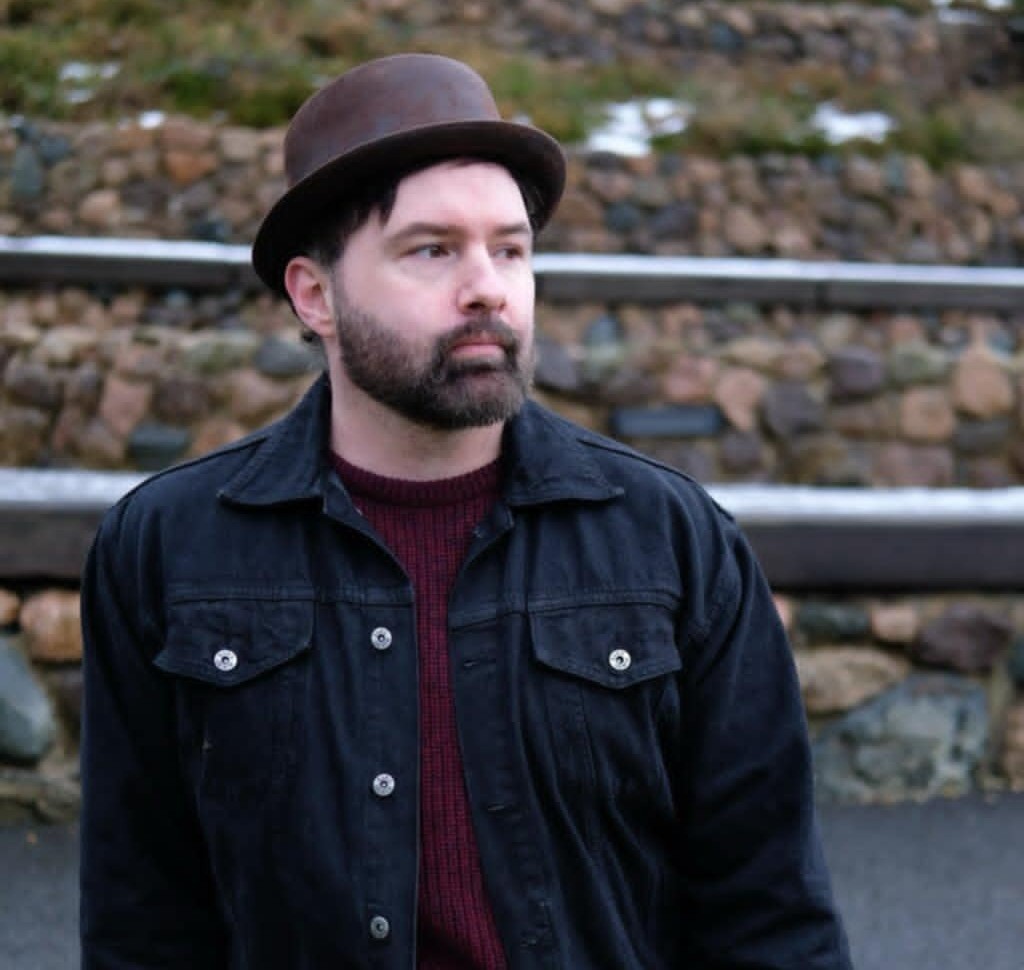 INTERVIEW WITH SINGER/SONGWRITER RITCHI MAGUIRE ON DATA GIRL’S RABBIT HOPE WITH RANIA M M&nbsp;WATTS